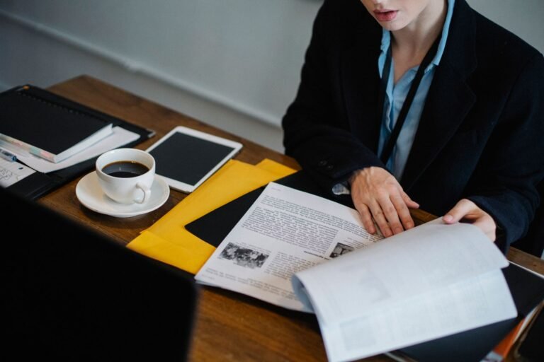 Arbeitszeugnis: Alles, was Arbeitnehmer und HR-Profis wissen müssen